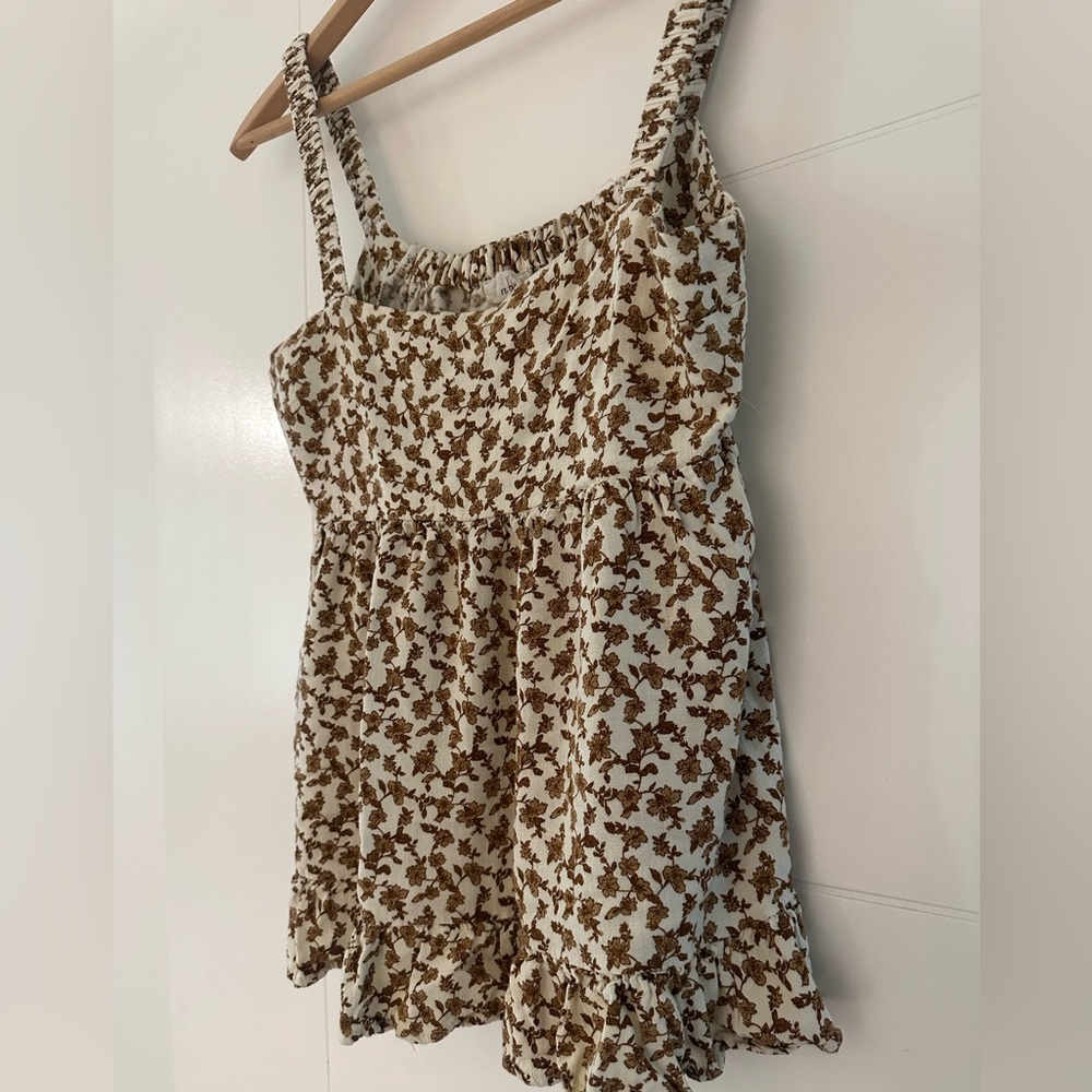 ๐๏ธ $5 SALE - Re:blue Floral Tank, super sweet, size small. - Picture 3 of 6